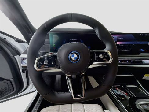 New 2026 BMW i7 eDrive50 w/ M Sport Package RWD image 11