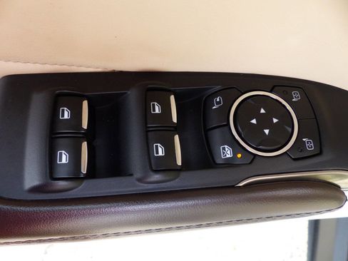 Used 2015 Lincoln MKC Base AWD 4dr SUV w/ Equipment Group 102A Reserve image 22