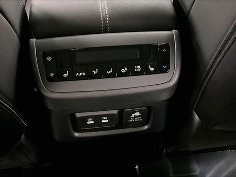 New 2026 Nissan Pathfinder Platinum w/ Cargo Package AWD/4WD image 21
