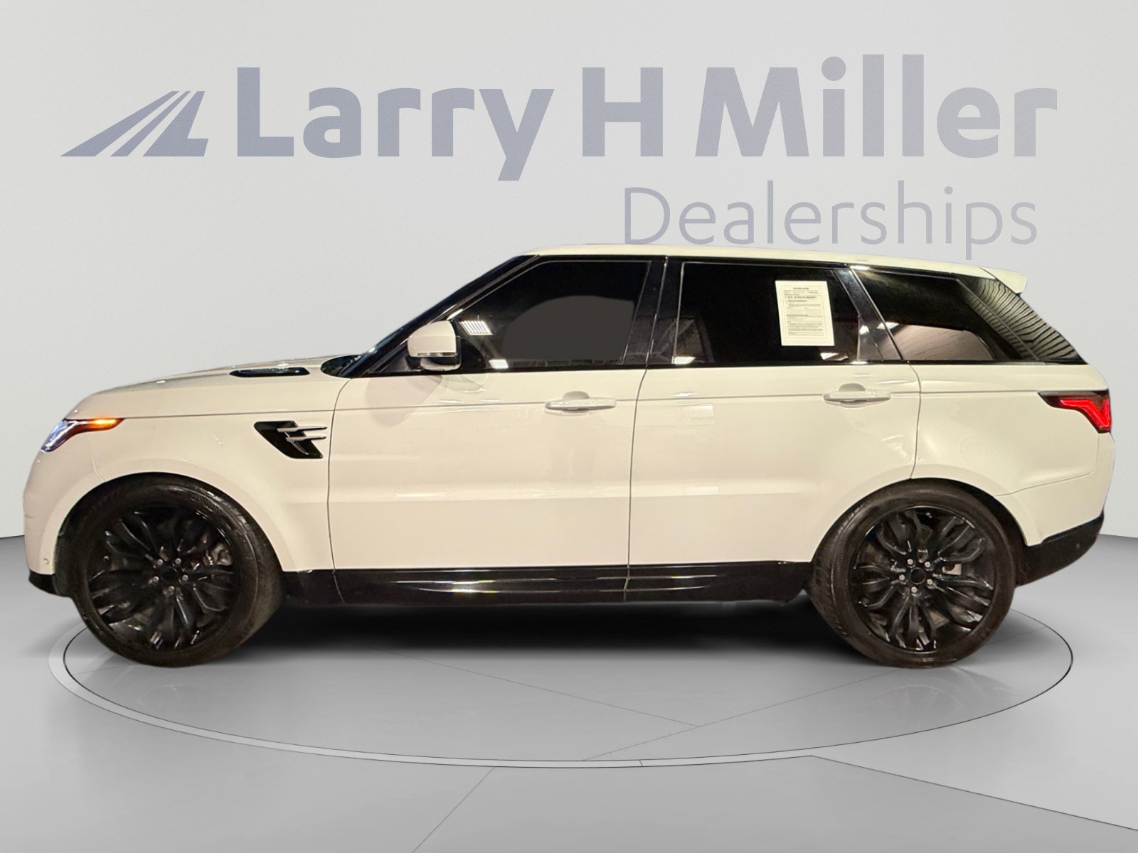 Used 2020 Land Rover Range Rover Sport HSE AWD/4WD image 2