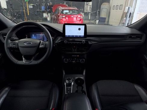 Used 2025 Ford Escape ST-Line AWD/4WD image 21