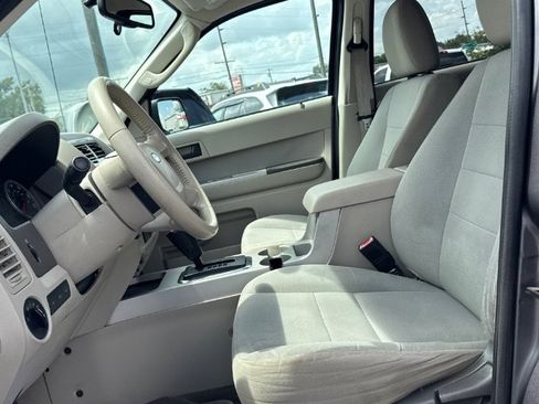 Used 2012 Ford Escape XLT FWD image 18