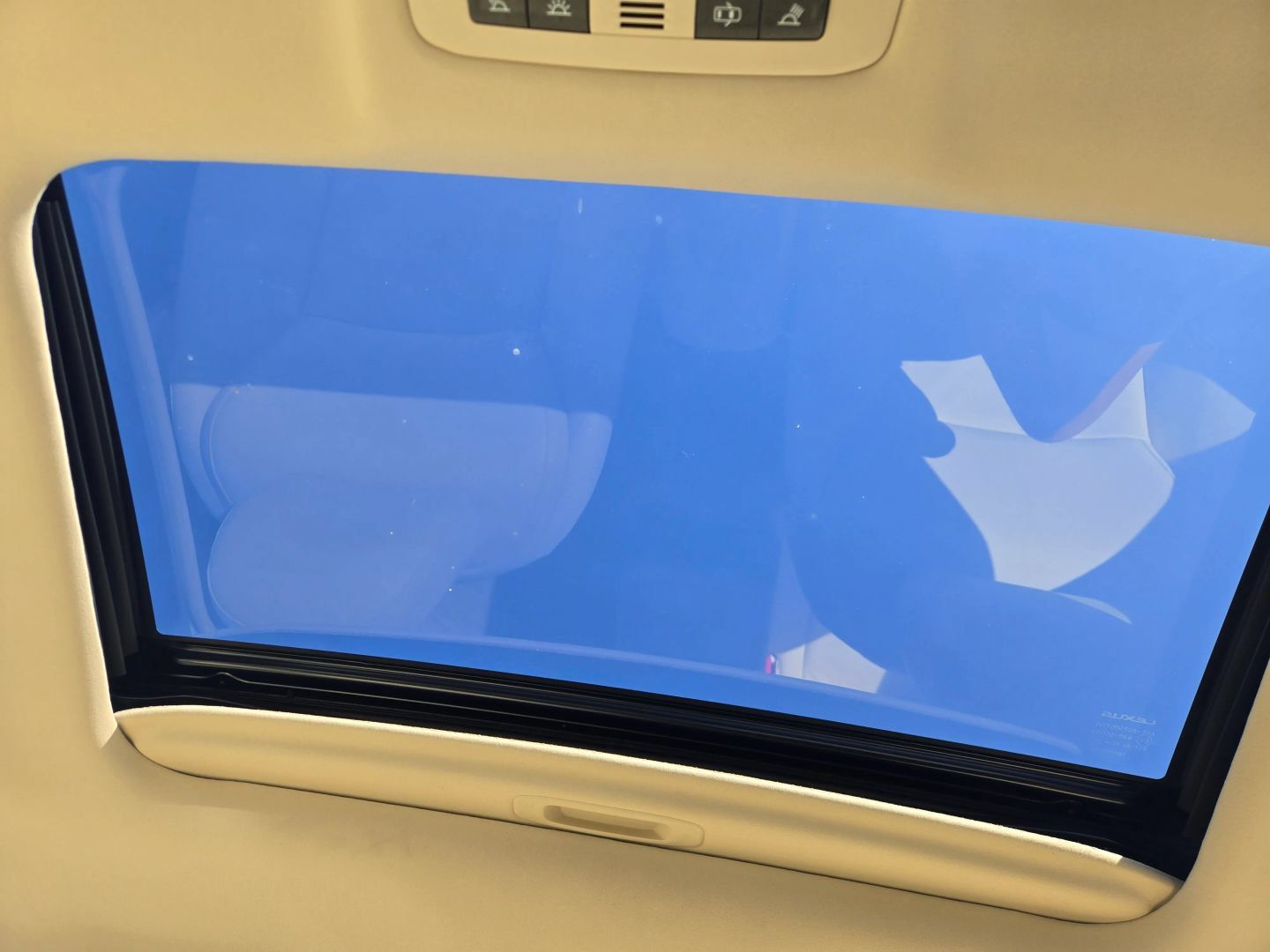 Used 2011 Lexus HS 250h w/ Preferred Accessory Package FWD image 30