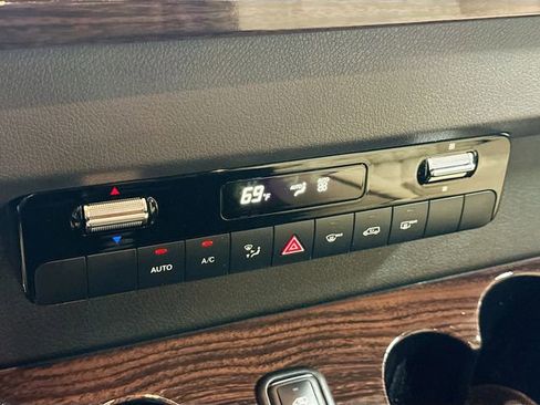 Used 2022 Mercedes-Benz Sprinter 3500 image 16
