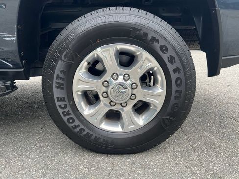 Used 2025 RAM 2500 Big Horn AWD/4WD image 9