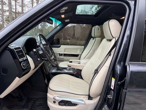 Used 2011 Land Rover Range Rover HSE LUX image 21