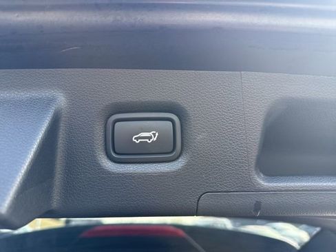 Used 2022 Hyundai Santa Fe Limited image 17