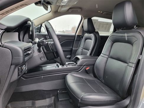 Certified 2024 Lincoln Corsair AWD w/ Equipment Group 101A image 20