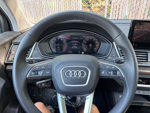 Used 2025 Audi Q5 2.0T Premium Plus w/ Premium Plus Package AWD/4WD image 17