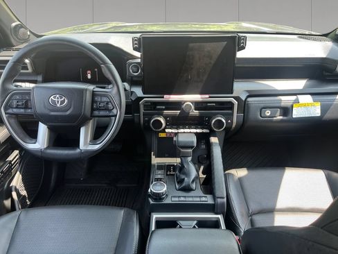 Used 2026 Toyota 4Runner Limited AWD/4WD image 12