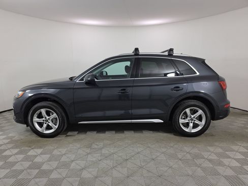 Certified 2023 Audi Q5 2.0T Premium w/ Convenience Package AWD/4WD image 4
