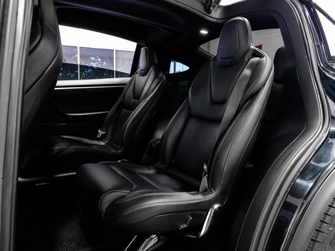 Used 2018 Tesla Model X P100D image 38