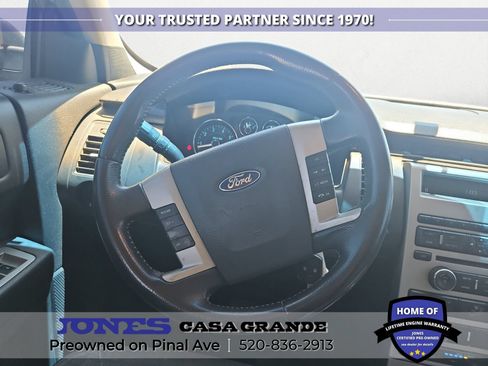 Used 2009 Ford Flex SE FWD image 8