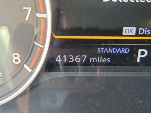 Used 2025 Nissan Rogue SV FWD image 26