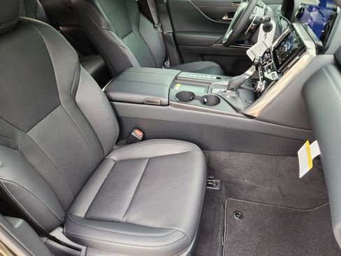 New 2026 Lexus LX 700h Luxury w/ Appearance Package AWD/4WD image 6