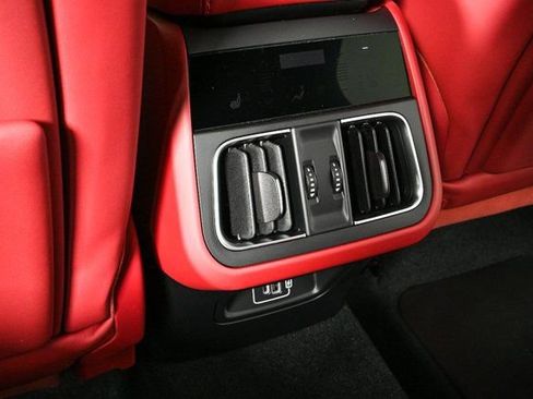 New 2025 Maserati Grecale Modena image 24