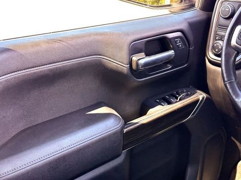 Used 2022 Chevrolet Silverado 1500 LT image 26