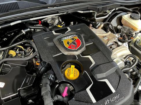 Used 2017 FIAT 124 Spider Lusso image 29