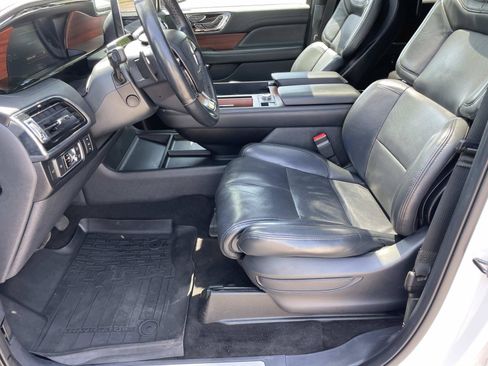 Used 2022 Lincoln Navigator L Reserve w/ Monochromatic Package RWD image 21