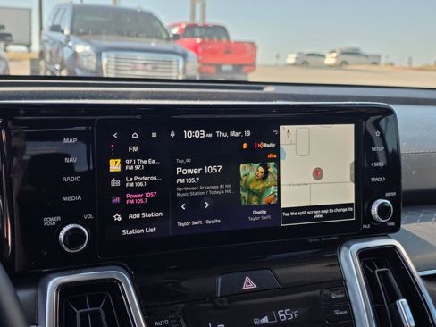 Used 2023 Kia Sorento SX image 16