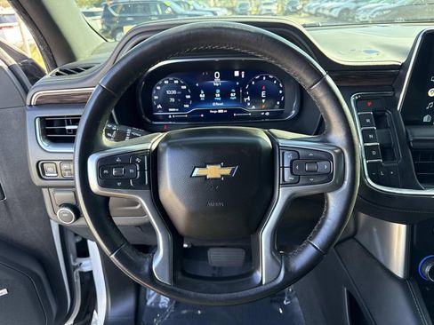 Used 2022 Chevrolet Suburban LT image 31