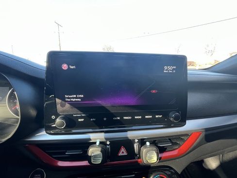 Used 2022 Kia Forte GT-Line w/ GT-Line Premium Package image 18