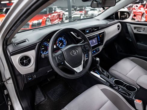 Used 2017 Toyota Corolla LE w/ Body Protection Package FWD image 6