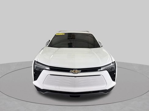 Used 2024 Chevrolet Blazer EV LT AWD/4WD image 3