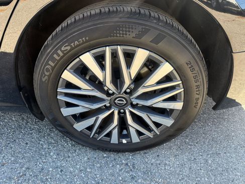 Used 2025 Nissan Altima 2.5 SV image 27