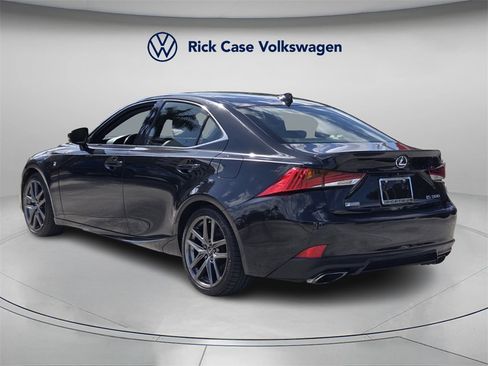 Used 2020 Lexus IS 300 F Sport w/ F Sport Package image 7