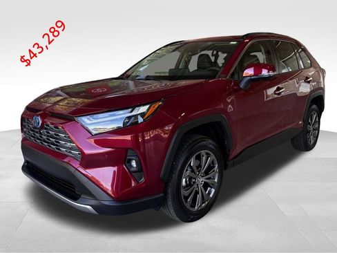 Certified 2024 Toyota RAV4 Limited w/ Advanced Technology Package AWD/4WD image 4