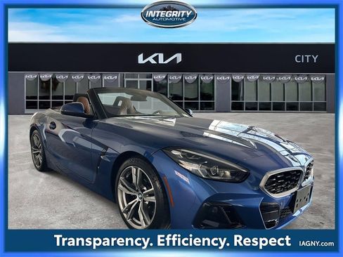 Used 2024 BMW Z4 sDrive30i w/ Driving Assistance Package image 1