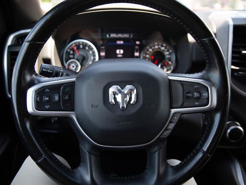 Used 2021 RAM 1500 Big Horn AWD/4WD image 11
