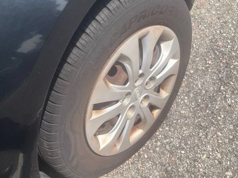 Used 2012 Kia Forte EX FWD image 18
