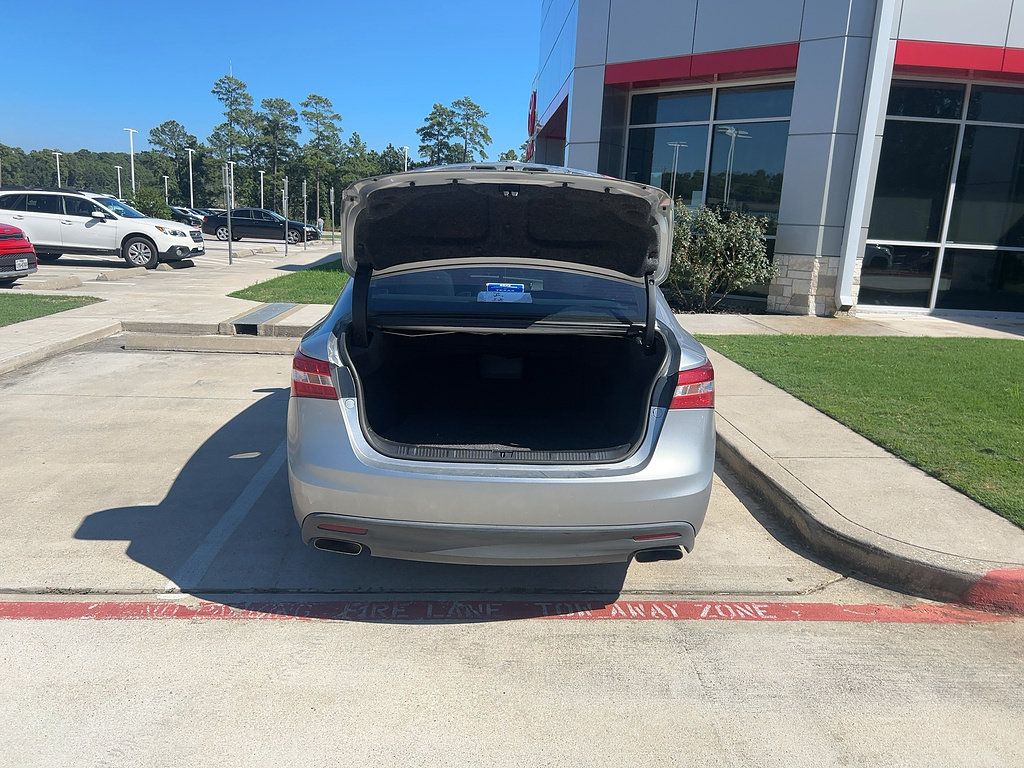 Used 2015 Toyota Avalon Limited FWD image 9