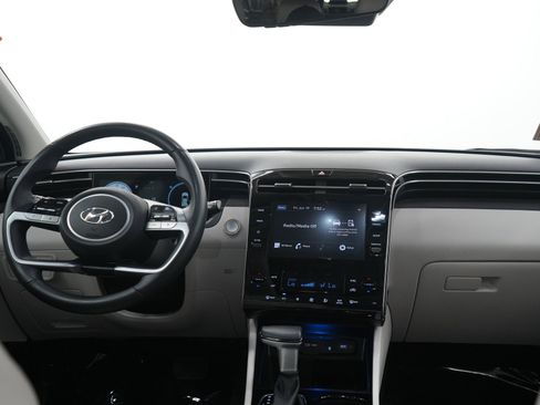 Used 2022 Hyundai Tucson SEL w/ Convenience + Premium Package FWD image 13