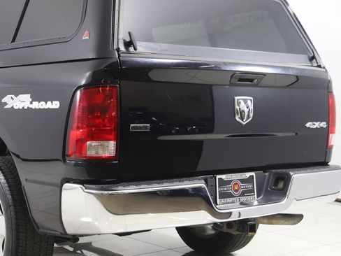 Used 2018 RAM 1500 Classic SLT image 20