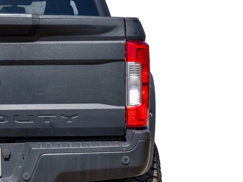 Used 2017 Ford F250 XLT w/ XLT Value Package image 51