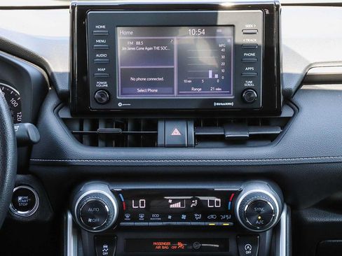 Used 2022 Toyota RAV4 XLE w/ Convenience Package FWD image 18