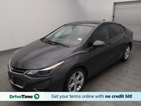 Used 2017 Chevrolet Cruze Premier FWD image 1