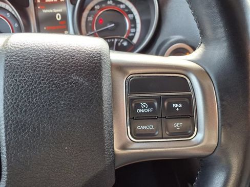 Used 2019 Dodge Journey Crossroad w/ Driver Convenience Group FWD image 14