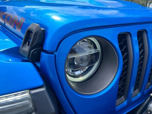 Used 2020 Jeep Gladiator Rubicon AWD/4WD image 3