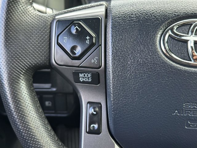 Used 2019 Toyota Tacoma TRD Sport AWD/4WD image 11