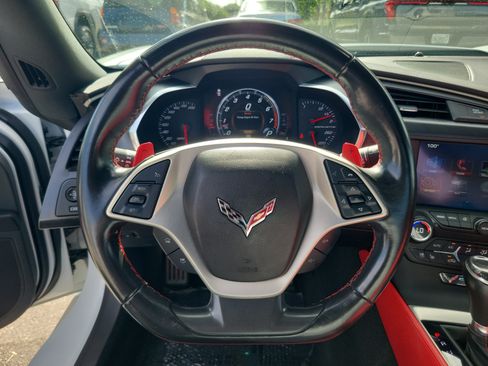 Used 2017 Chevrolet Corvette Stingray Convertible RWD image 17