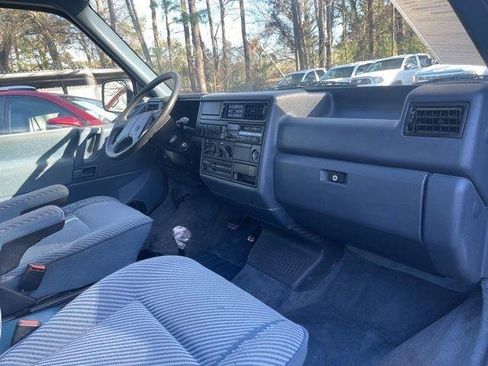Used 1993 Volkswagen Eurovan GL image 19