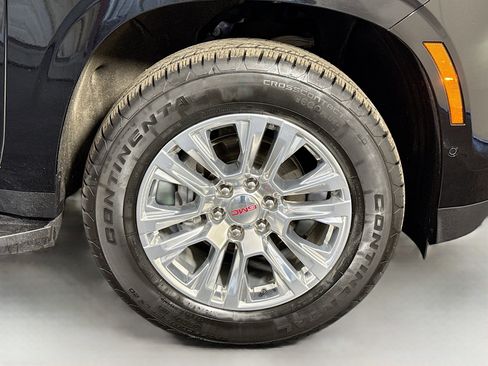 Used 2025 GMC Yukon Denali AWD/4WD image 41