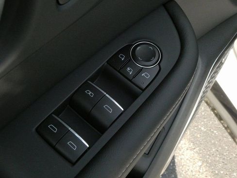 New 2026 Buick Enclave Sport Touring w/ Power Package AWD/4WD image 28