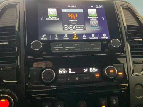Used 2024 Nissan Titan PRO-4X w/ Pro-4x Convenience Package AWD/4WD image 13