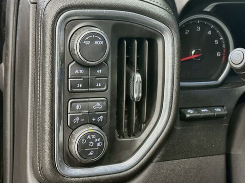 Used 2021 Chevrolet Silverado 1500 LTZ w/ LTZ Premium Package AWD/4WD image 17