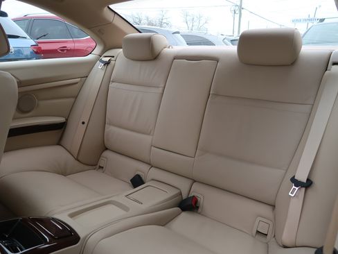 Used 2011 BMW 328i Coupe image 32